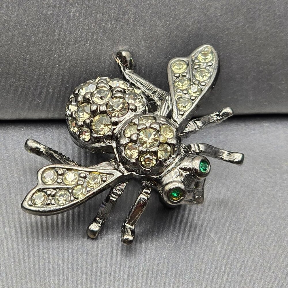 Joan Rivers Bee Brooch Pin 1.25" Clear Rhinestones Green Eyes Silver-Tone Signed - Picture 2 of 6